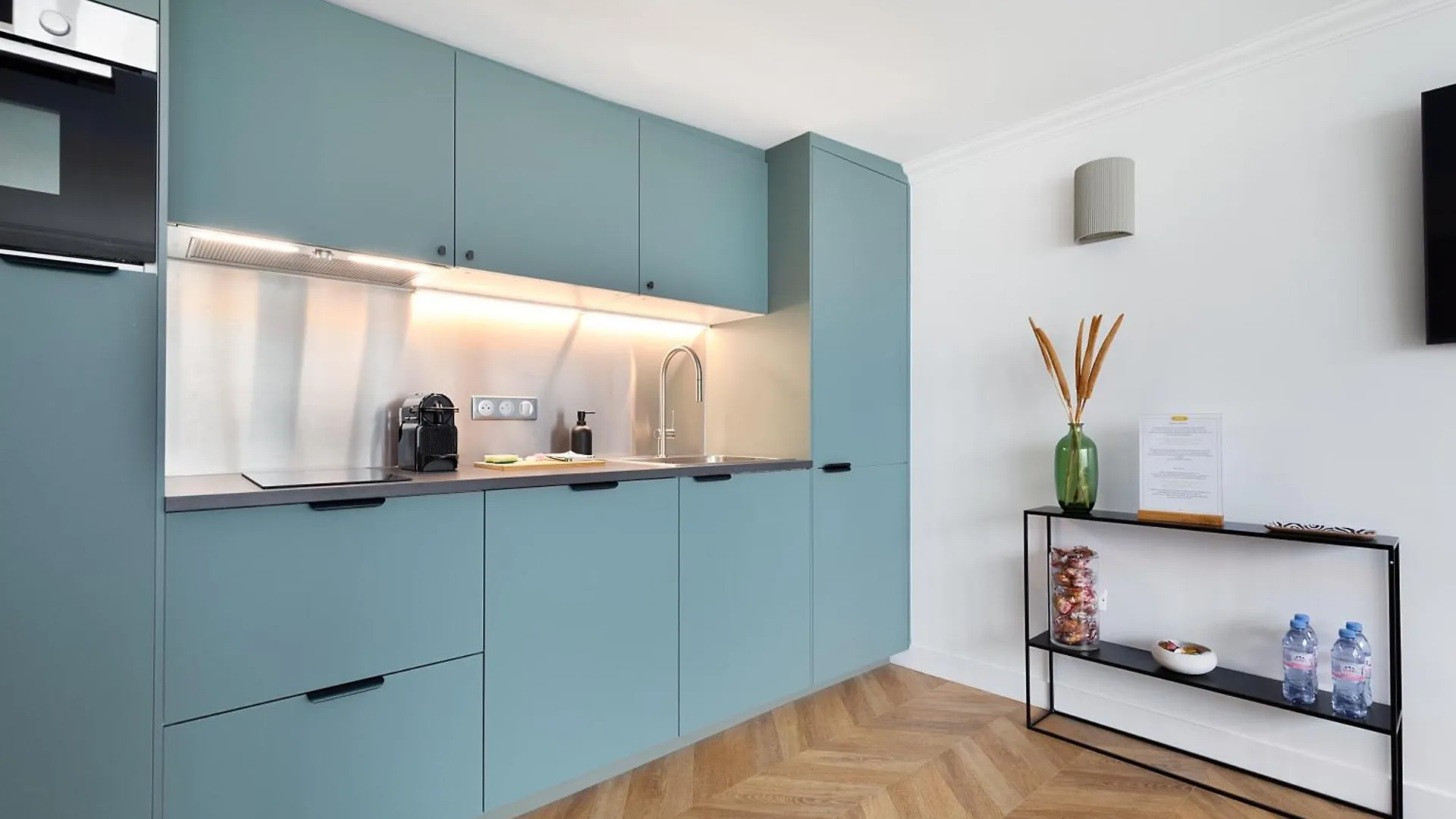 Apartment Appartement Le Marais - 1 Bedroom Paris France